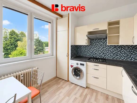 Pronájem bytu 1+1, Brno - Kohoutovice, Voříškova ul., balkon
