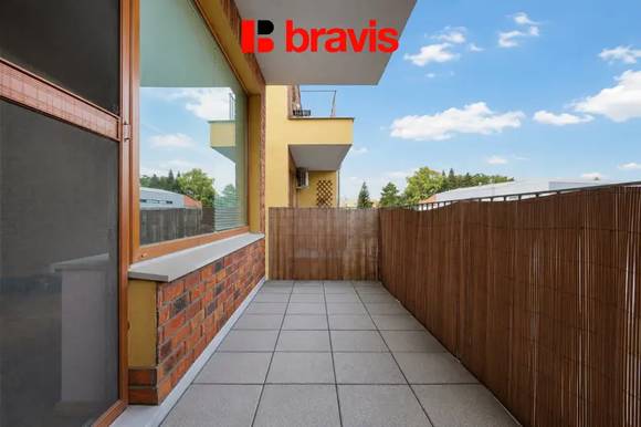 Pronájem bytu 3+kk, Brno - Starý Lískovec, ulice U Leskavy, šatna, částečně zařízený, balkon