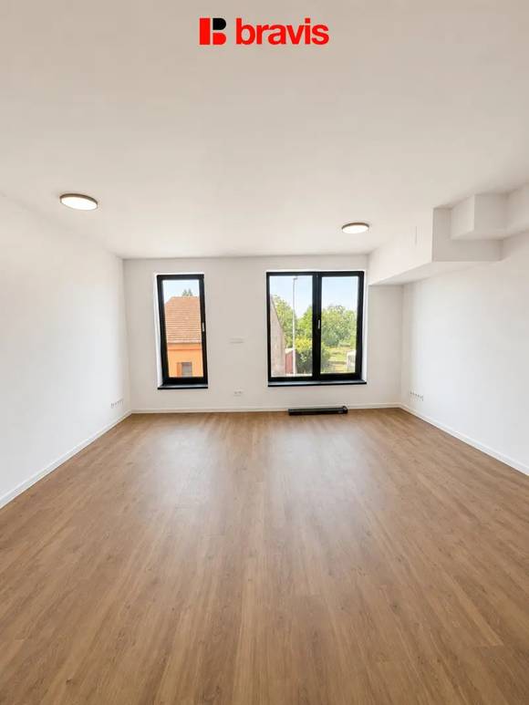 Pronájem moderní novostavby bytu 1+kk, Černovice: Charbulova, parkování v ceně, výhodna prvního nájemníka
