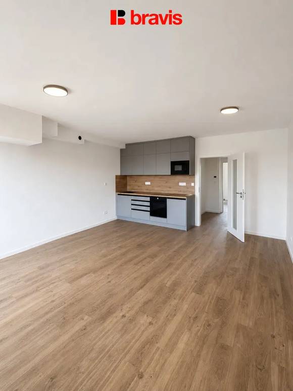 Pronájem moderní novostavby bytu 1+kk, Černovice: Charbulova, parkování v ceně, výhodna prvního nájemníka