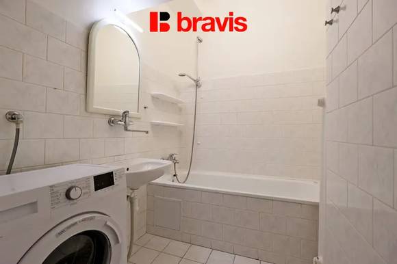 Pronájem bytu 1+1, Brno - střed, ul. Kounicova, balkon, částečně zařízený