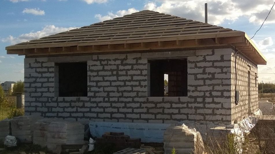  Povinné zateplení domů do roku 2033: koho se týká a jaké bude mít dopady?